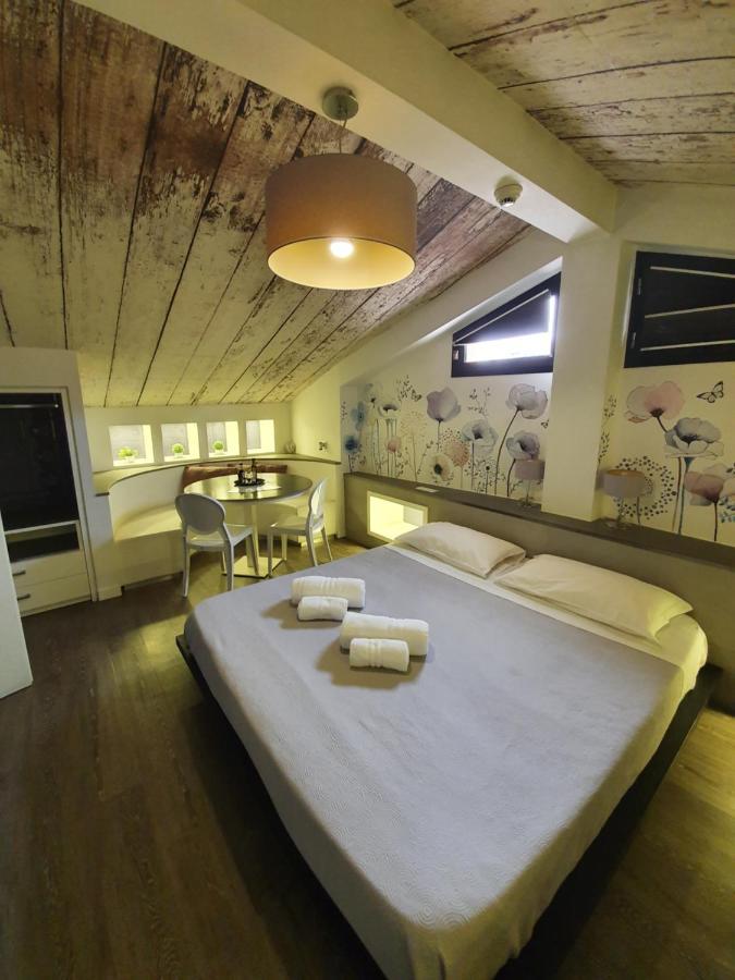 Emphasis Suites & Rooms Cagliari Buitenkant foto