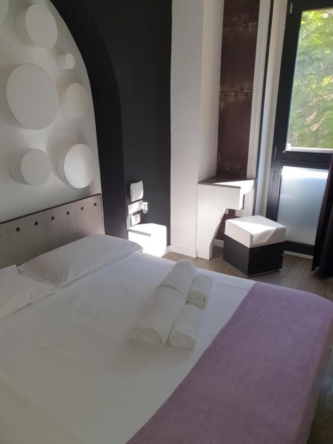Emphasis Suites & Rooms Cagliari Buitenkant foto