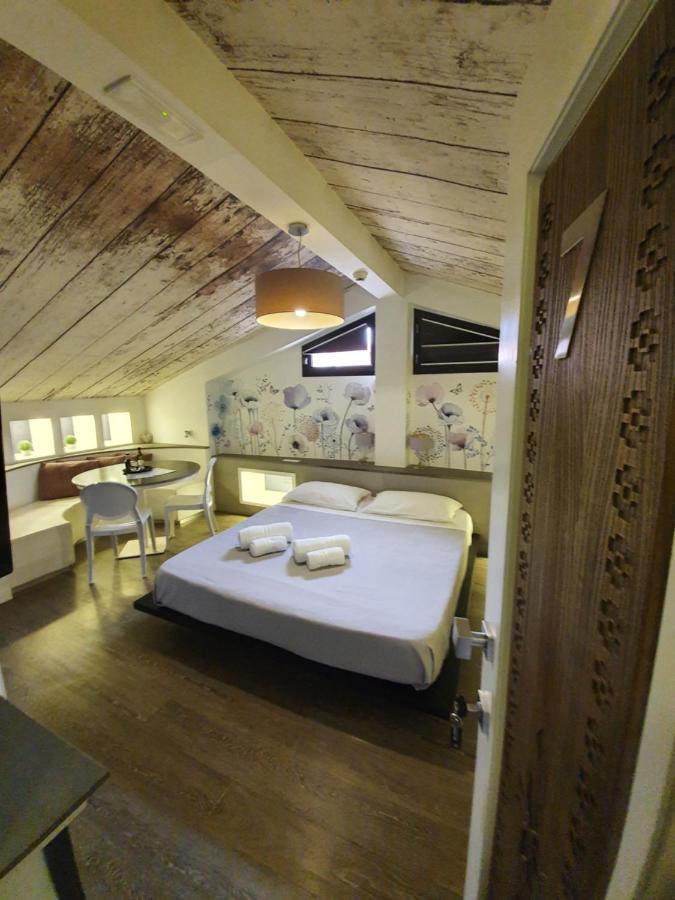 Emphasis Suites & Rooms Cagliari Buitenkant foto