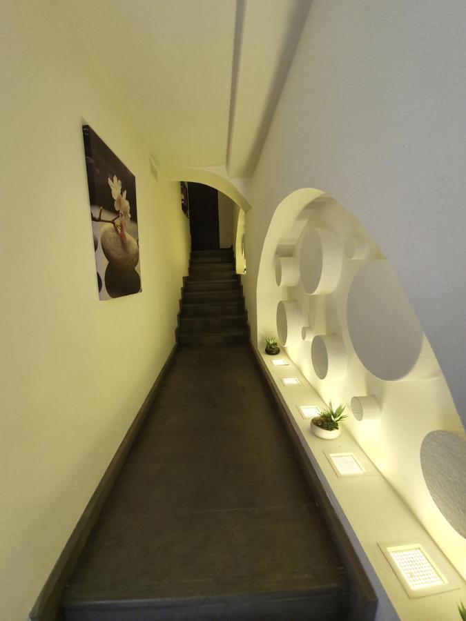 Emphasis Suites & Rooms Cagliari Buitenkant foto