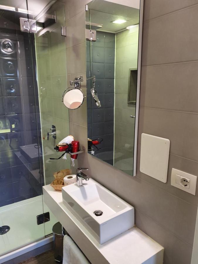 Emphasis Suites & Rooms Cagliari Buitenkant foto