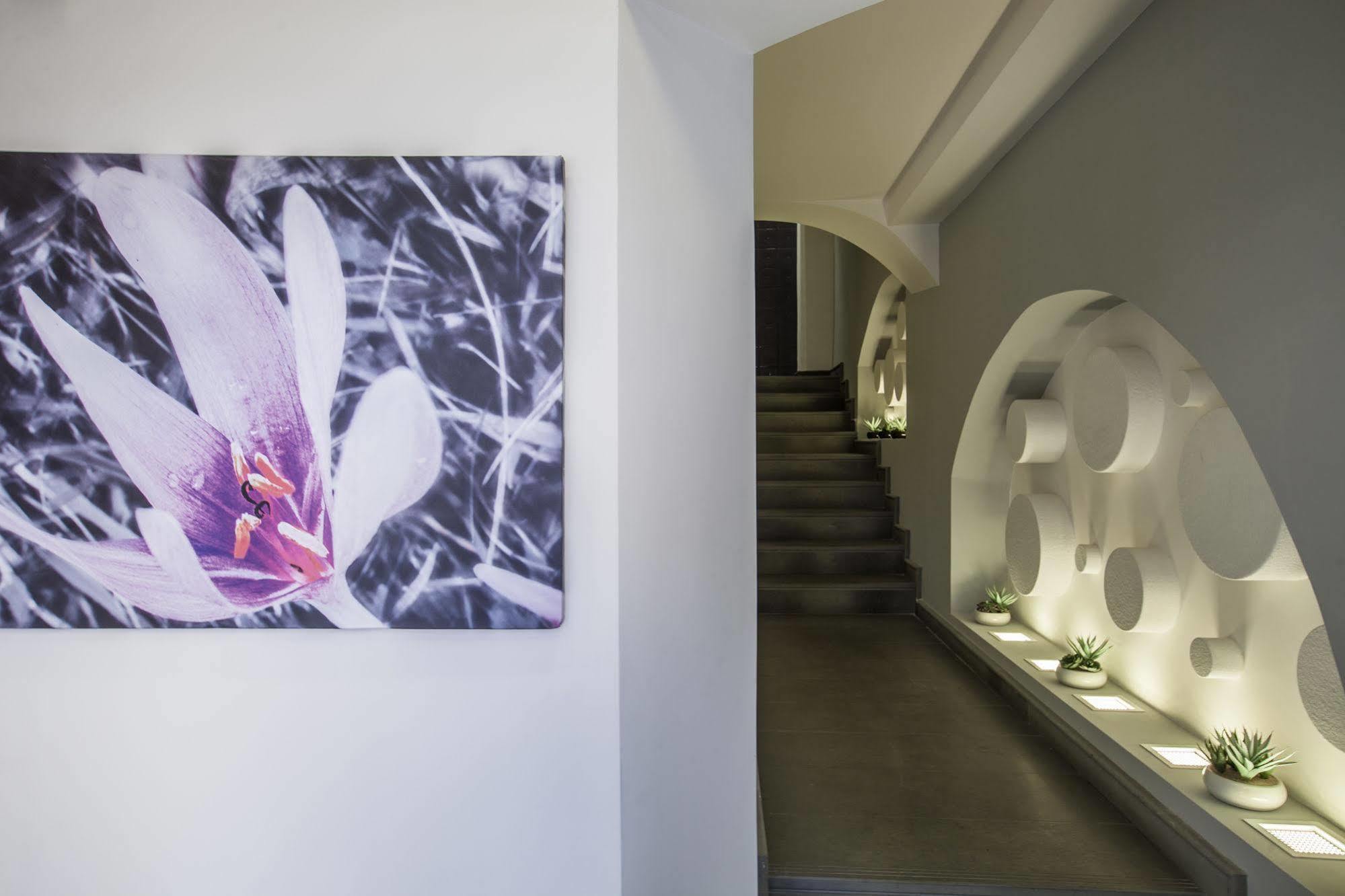 Emphasis Suites & Rooms Cagliari Buitenkant foto